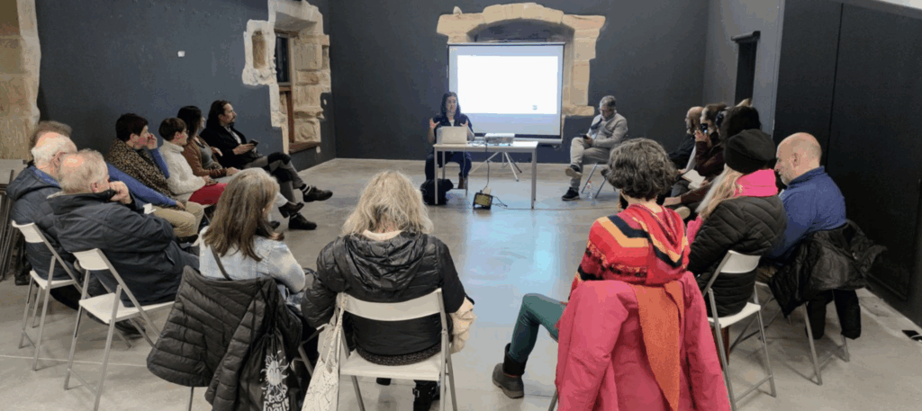 En breve publicaremos una convocatoria sobre laboratorios ciudadanos. Por ahora, te contamos que esta semana hemos cerrado el proceso Crear, participar, celebrar. Cultura y salud mental comunitaria, pronto compartiremos los materiales y reflexiones finales.